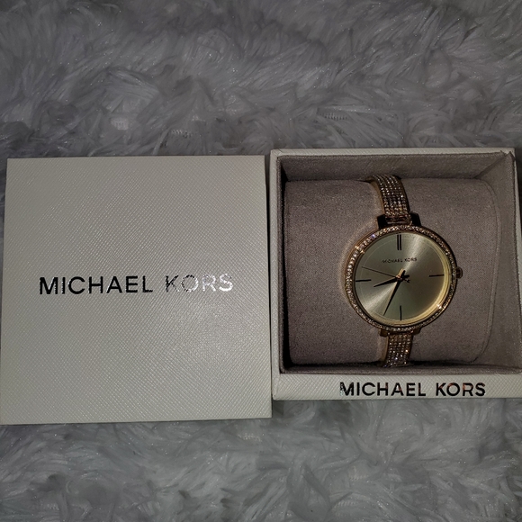 Michael Kors Womens Jaryn Pave Analog Bangle watch model 3784 - Picture 6 of 6